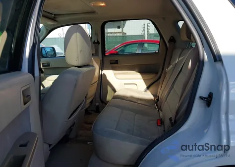 2012 Ford Escape Xlt z USA, uszkodzony, nr VIN 1FMCU0D78CKA27184